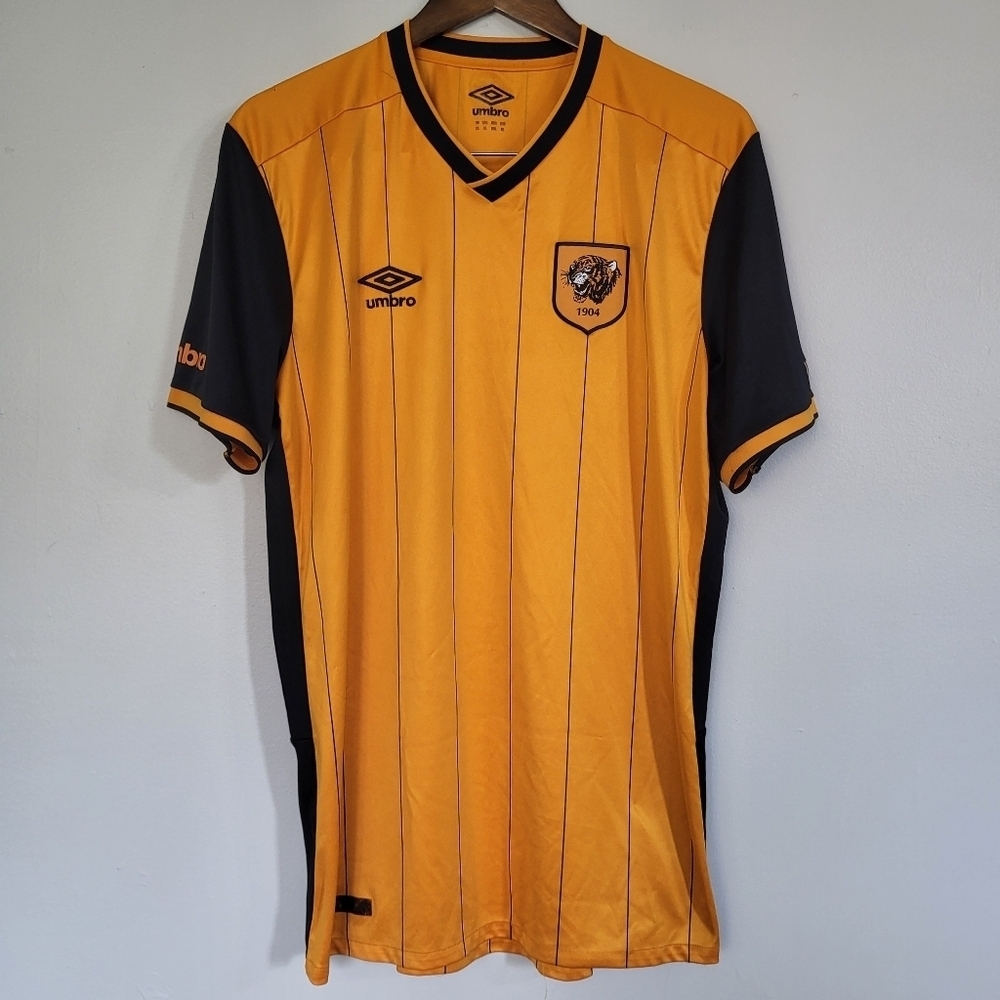 Umbro 2009-2010 Hull City Soccer Shirt XL